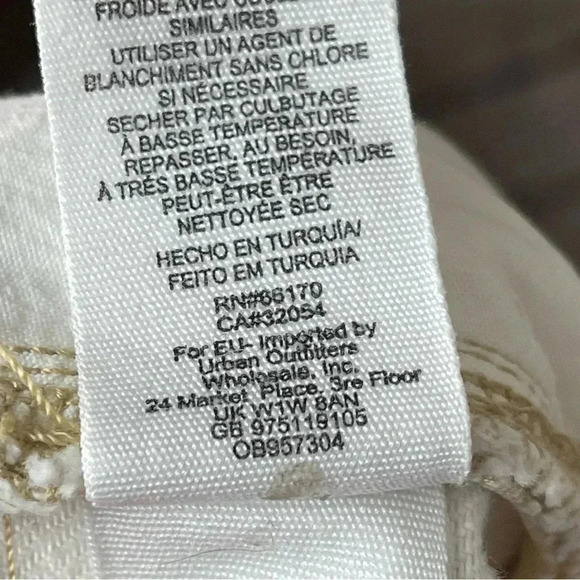 We the Free People Sz 27 Off White Wide Leg Cropped Jeans Distressed Button Fly - Picture 6 of 9